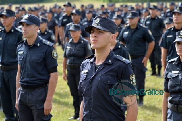 Kicillof: “Necesitamos una policía profesionalizada y profundamente democrática”