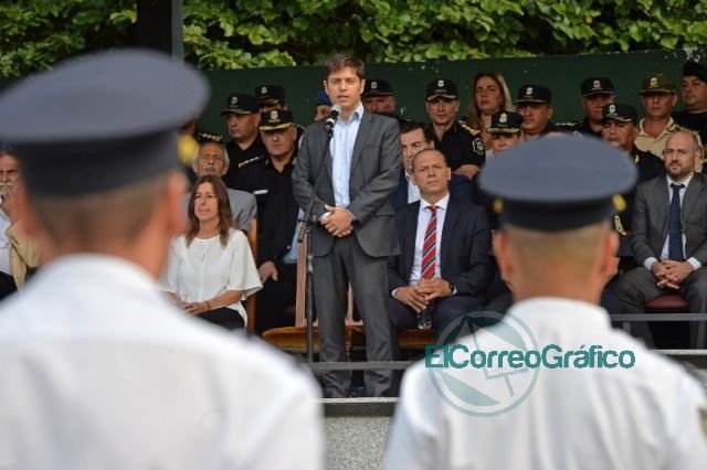 Kicillof: “Necesitamos una policía profesionalizada y profundamente democrática”