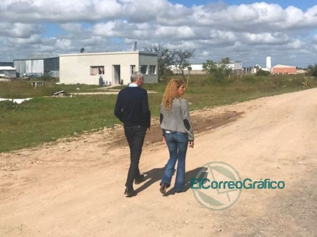 Cagliardi con la directora de Desarrollo Regional recorrieron el Sector Industrial Planificado Cagliardi con la directora de Desarrollo Regional recorrieron el Sector Industrial Planificado