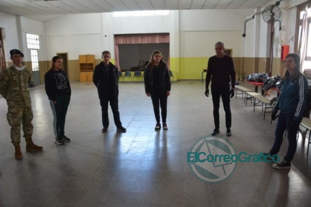 Cagliardi junto a la ministra Raverta recorrieron centros de entrega de alimentos