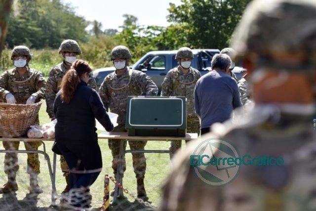 Junto al Ejército se asistieron 3.500 familias de distintos barrios de La Plata