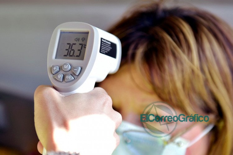 Controlan la temperatura en el transporte público para detectar casos sospechosos de COVID-19