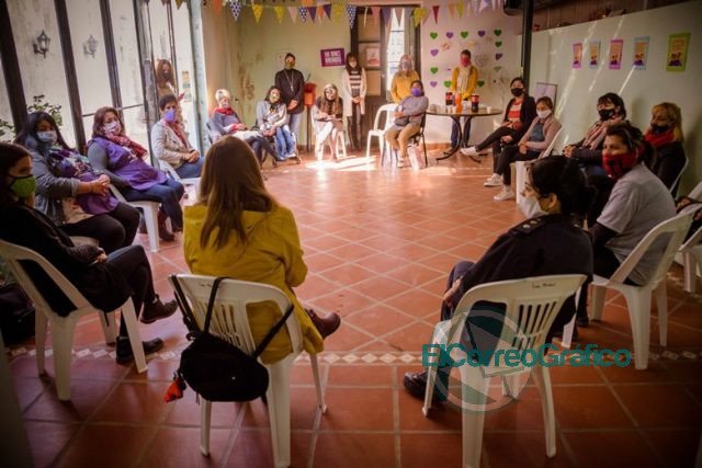 Estela Díaz: "Necesitamos reconocer la visibilidad de las mujeres en la política"