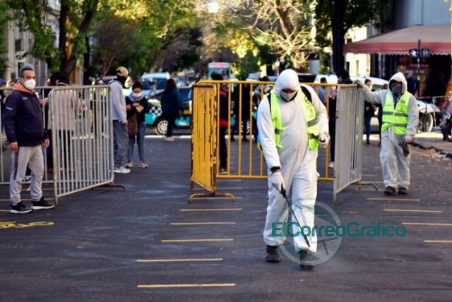 Garro y Arroyo encabezaron una nueva entrega de las Tarjetas AlimentAR Garro y Arroyo encabezaron una nueva entrega de las Tarjetas AlimentAR