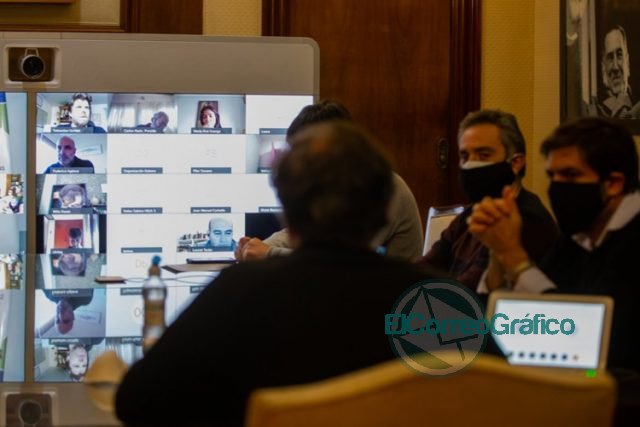 Kicillof encabezó un encuentro con el Comité de Expertos de la Provincia Kicillof encabezó un encuentro con el Comité de Expertos de la Provincia