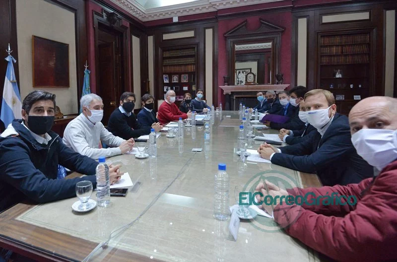 Kicillof se reunió con intendentes oficialistas de la Tercera Sección