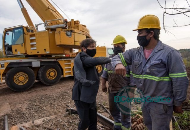 Kicillof visitó Exaltación de la Cruz y participó de la colocación del puente “Cuatro Bocas”