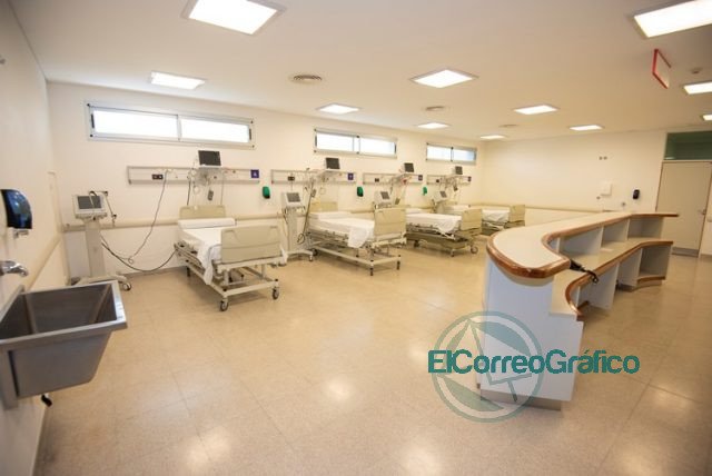 Kicillof visitó el hospital Cuenca Alta de Cañuelas y participó del Comité de Emergencia local Kicillof visitó el hospital Cuenca Alta de Cañuelas y participó del Comité de Emergencia local