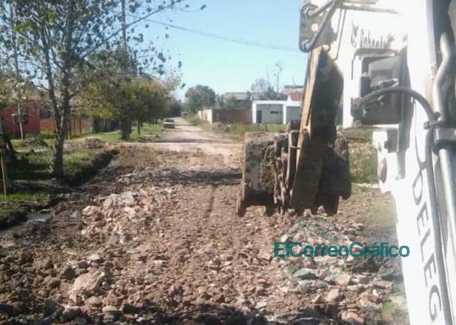 Mejorados de calles y limpieza en los barrios de la Delegación II