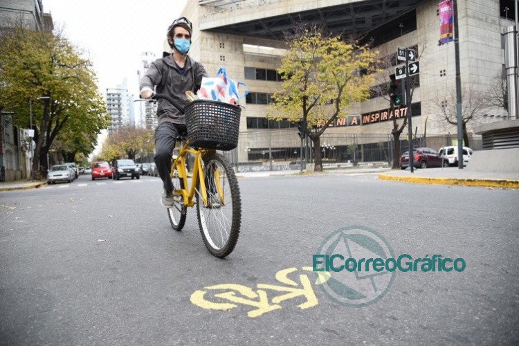 Más demarcación de calles en La Plata para promover el uso de la bicicleta como medio de transporte seguro