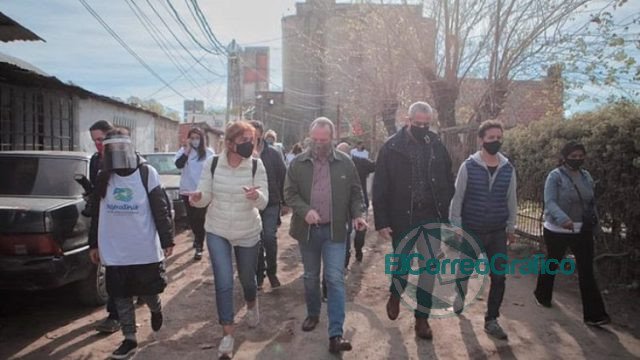Sabbatella y Ferraresi firmaron convenio para continuar estudios del agua de la Cuenca Matanza Riachuelo Sabbatella y Ferraresi firmaron convenio para continuar estudios del agua de la Cuenca Matanza Riachuelo