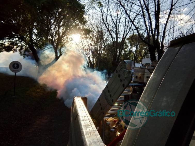 Servicio de fumigación en distintas zonas de Berisso