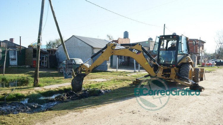 Zanjeo en los Barrios Cotilap y Santa Teresita
