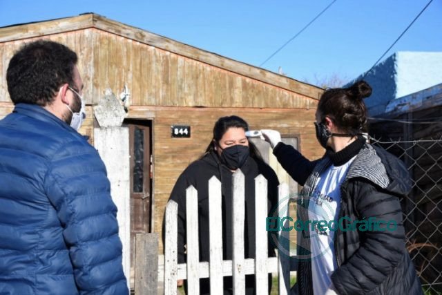 Continúa la asistencia sanitaria y social en barrios platenses