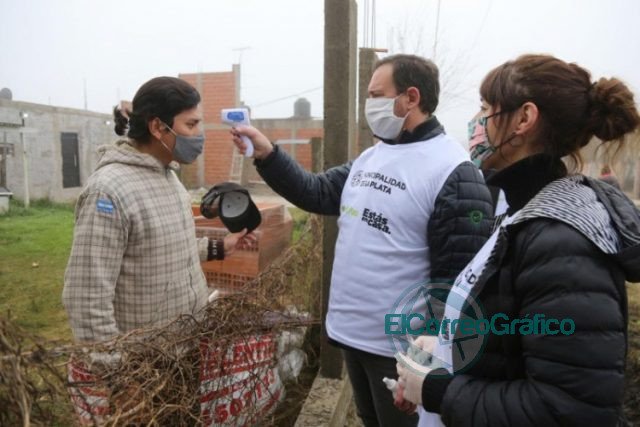 Controlaron a 1.000 vecinos en operativos sanitarios en barrios populares Controlaron a 1.000 vecinos en operativos sanitarios en barrios populares