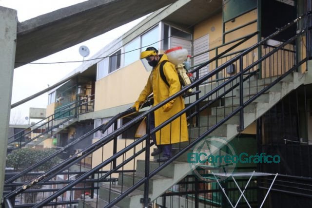 Controles sintomáticos a más de 20 mil vecinos de barrios populares platenses
