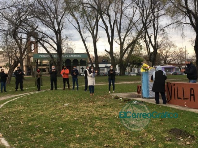 El Foro de Seguridad homenajeó a Belgrano en su plaza homónima en Villa Argüello