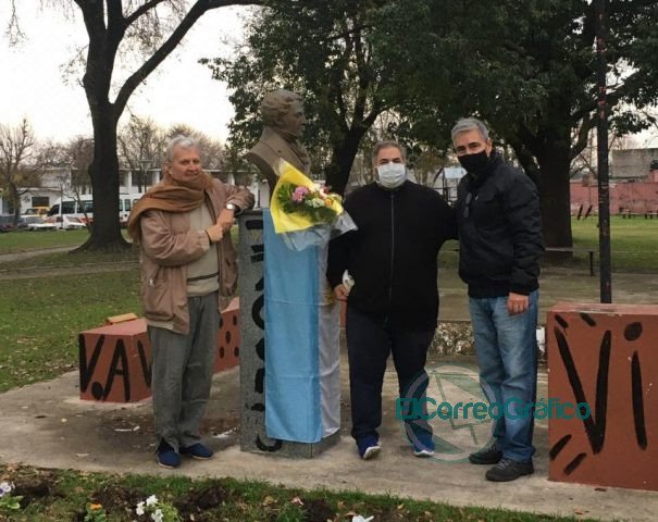 El Foro de Seguridad homenajeó a Belgrano en su plaza homónima en Villa Argüello