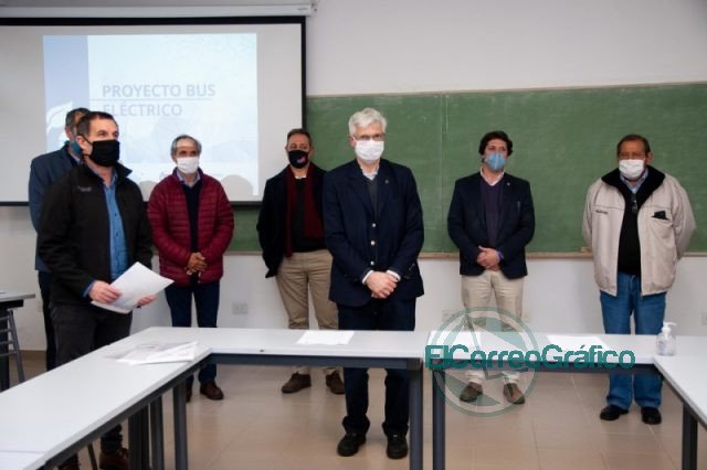 Ingenieros de la UNLP convertirán micros a propulsión eléctrica Ingenieros de la UNLP convertirán micros a propulsión eléctrica