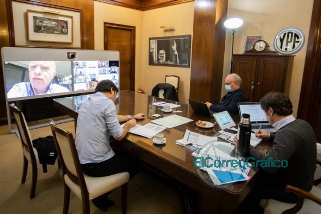 Kicillof realizó teleconferencias con los intendentes del AMBA