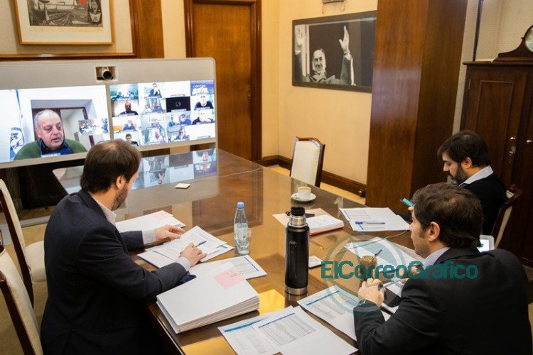 La Provincia entregó 3000 millones de pesos en asistencia financiera para los municipios La Provincia entregó 3000 millones de pesos en asistencia financiera para los municipios