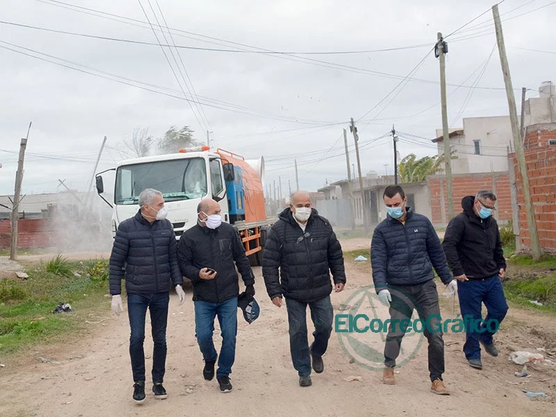 Operativo sanitario y de desinfección en Villa Argüello