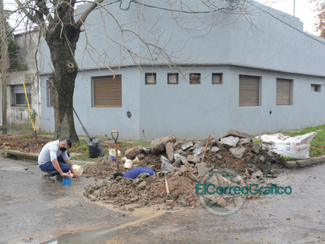 Perfilado y limpieza de zanjas en Berisso