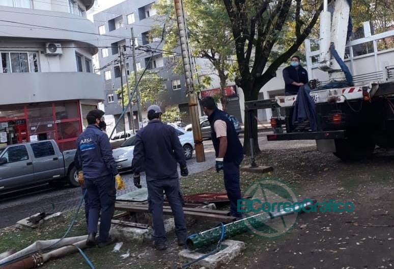 Rotura imprevista de cañería y recambio de bomba sobre la red de agua en La Plata