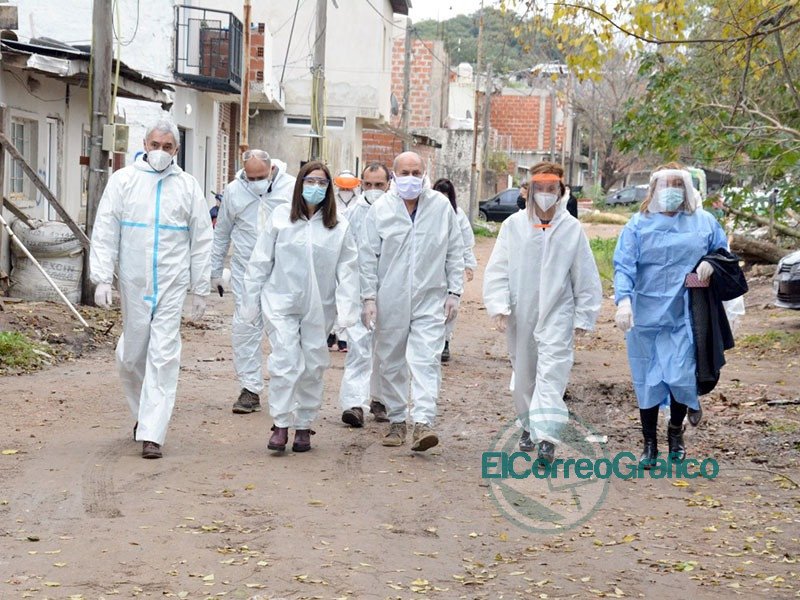 Siguen los paseos de funcionarios por el barrio José Luís Cabezas