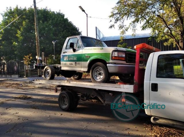 Con el aporte de ingenieros de la UNLP, Tapalqué puso en marcha una camioneta eléctrica con baterías de litio