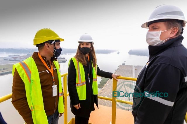 Tolosa Paz paseó por TecPlata que exportará ajo a Brasil próximamente