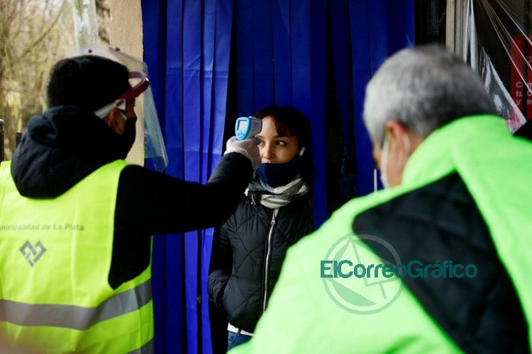 Avanzan los operativos “puerta a puerta” en barrios populares Avanzan los operativos “puerta a puerta” en barrios populares