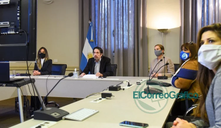 Educación avanza en una campaña nacional de concientización y prevención contra el grooming