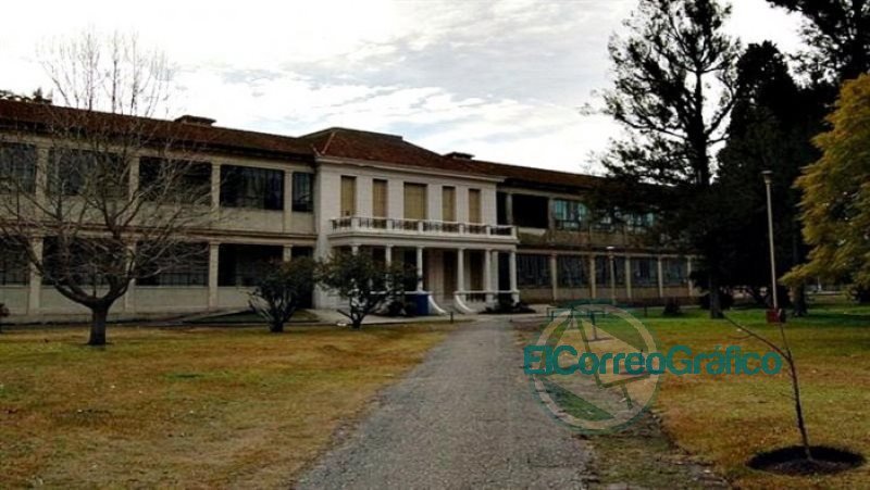 Detectaron 10 personas contagiadas de COVID-19 dentro del Hospital de El Dique