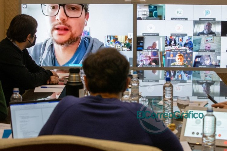 Kicillof mantuvo un encuentro con el comité científico de la provincia de Buenos Aires