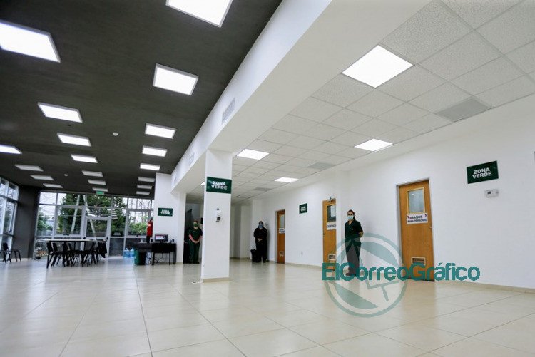 Kicillof participó de la inauguración de cinco centros de atención primaria en Almirante Brown