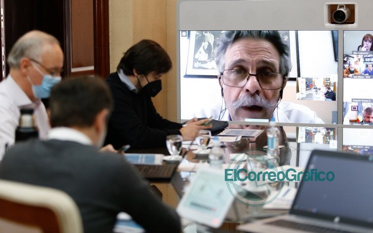 Kicillof se reunió con intendentes del Área Metropolitana y el Comité de Expertos