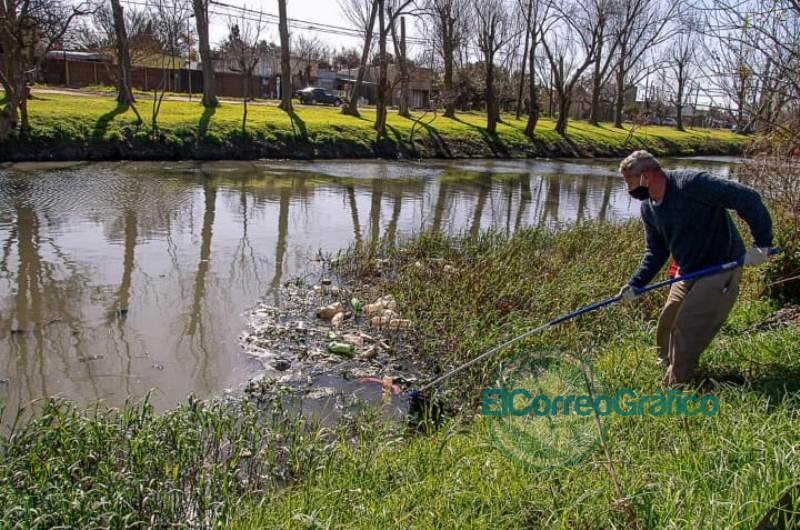 Jornada de limpieza del canal Génova llevada por vecinos y ambientalistas