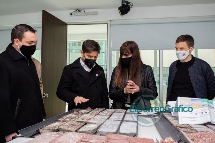 Kicillof paseó por el parque industrial y tecnológico de Florencio Varela