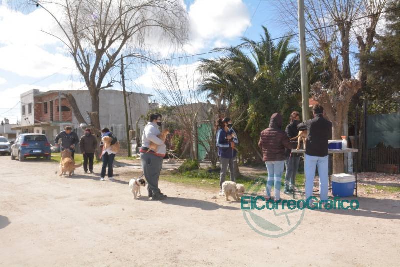 Vacunación en el Barrio Santa Teresita