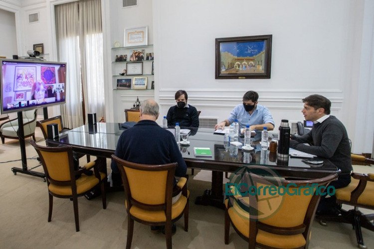Kicillof se reunió con intendentes del Área Metropolitana y el Comité de Expertos