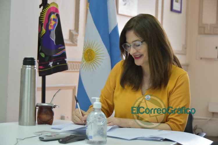 Estela Díaz firmó un acta compromiso con organizaciones sindicales Estela Díaz firmó un acta compromiso con organizaciones sindicales