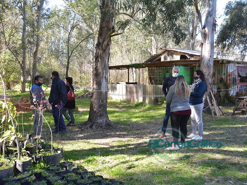 Se entregaron plantines y suculentas en el Vivero Municipal