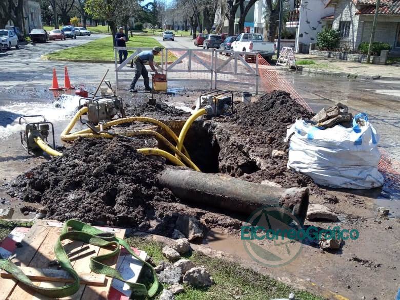 ABSA finalizó la reparación de una cañería en La Plata