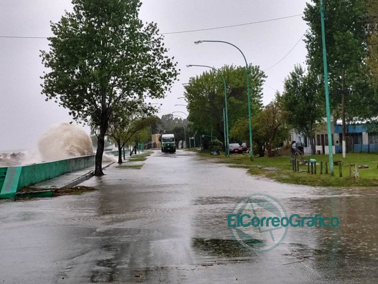 Ante el temporal Ensenada lleva adelante un operativo de contención Ante el temporal Ensenada lleva adelante un operativo de contención