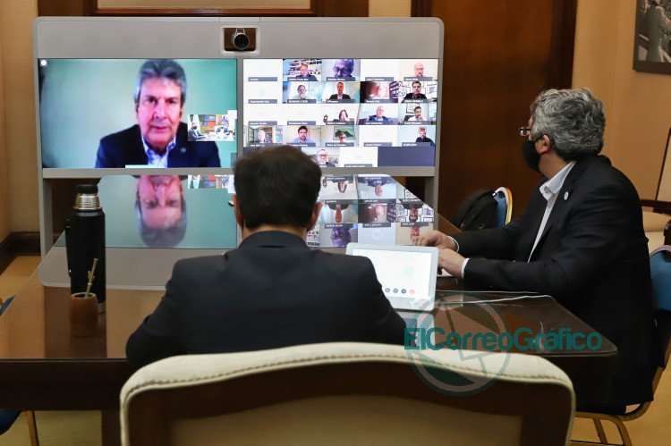 Kicillof encabezó reuniones con representantes de sectores agroindustriales Kicillof encabezó reuniones con representantes de sectores agroindustriales