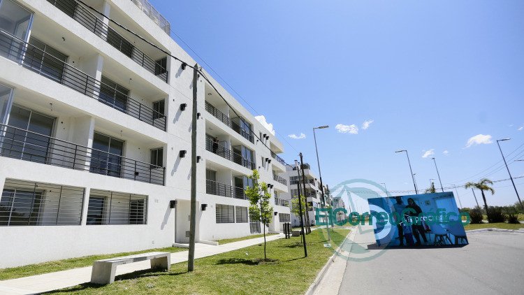 La Provincia reactivó 5000 viviendas paralizadas