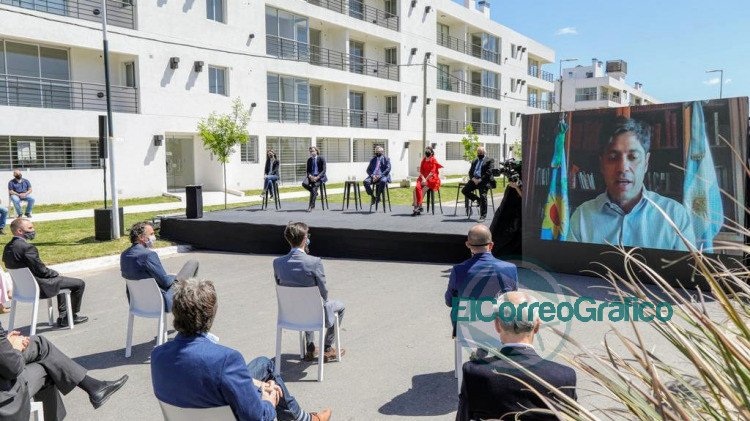 Kicillof participó de la entrega de viviendas Procrear junto a Fernández