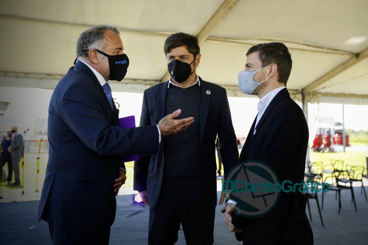 Kicillof participó de un anuncio de inversiones para la generación y transporte de gas licuado Kicillof participó de un anuncio de inversiones para la generación y transporte de gas licuado