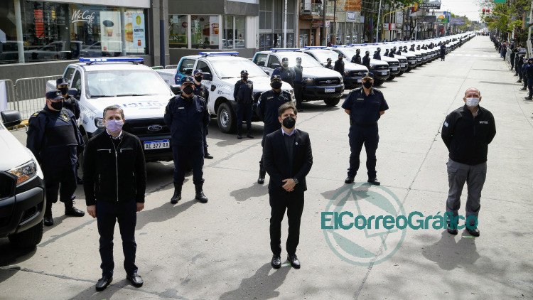 Kicillof puso en funcionamiento 60 patrulleros y nuevo equipamiento de vigilancia en Esteban Echeverría